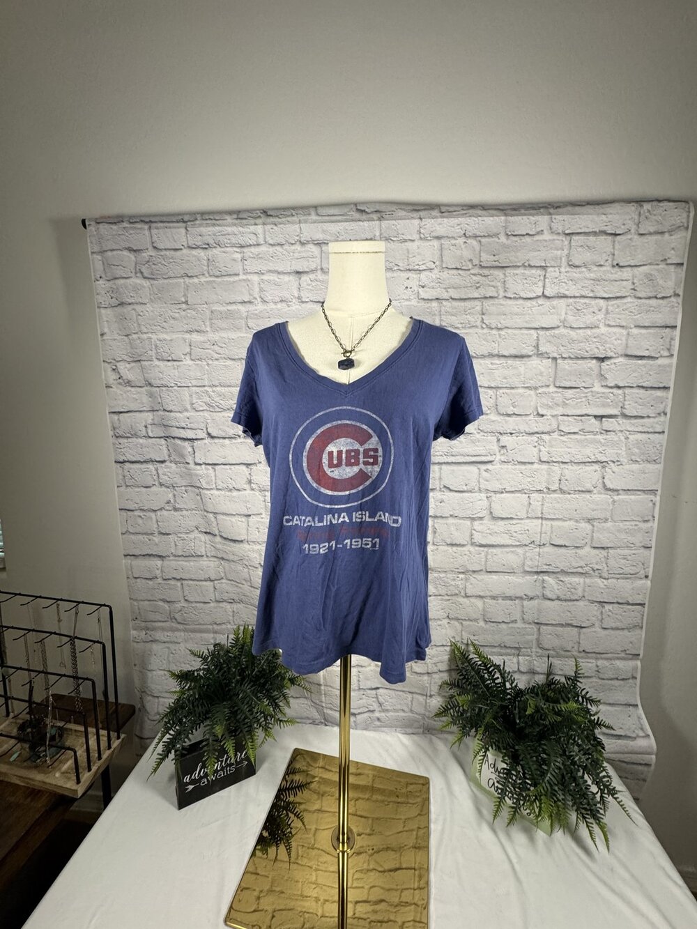 47 Brand Chicago Cubs Catalina Island 1921-1951 Navy V-Neck Tee L MLB Cotton
